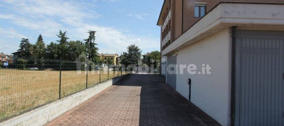 Garage à Parma, Italy 59m² No. 308376 4