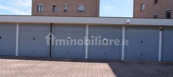 Garage à Parma, Italy 59m² No. 308376 3