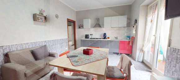 4غرفة شقة في Pomigliano d'Arco, Italy رقم 20672 24