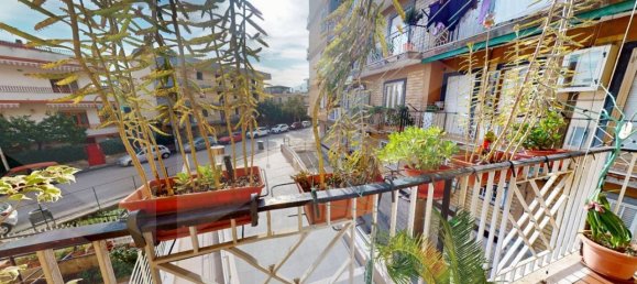 4غرفة شقة في Pomigliano d'Arco, Italy رقم 20672 20