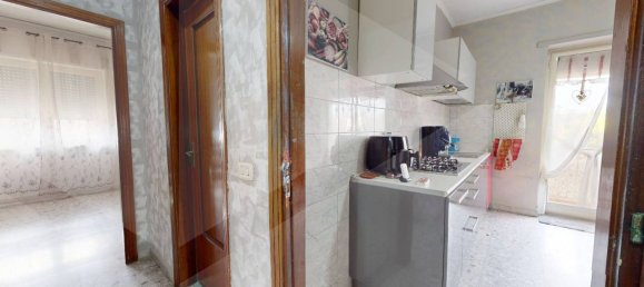 4غرفة شقة في Pomigliano d'Arco, Italy رقم 20672 13