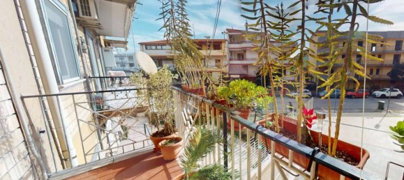 4غرفة شقة في Pomigliano d'Arco, Italy رقم 20672 3