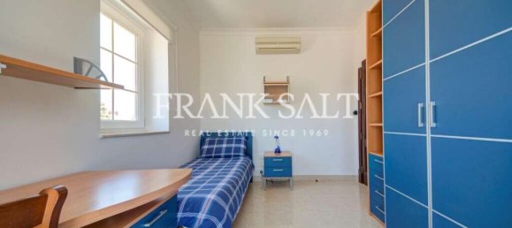 4 bedrooms Villa in Swieqi, Malta No. 10334 10