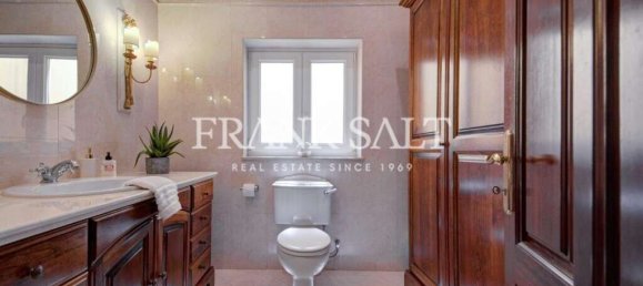 4 bedrooms Villa in Swieqi, Malta No. 10334 4