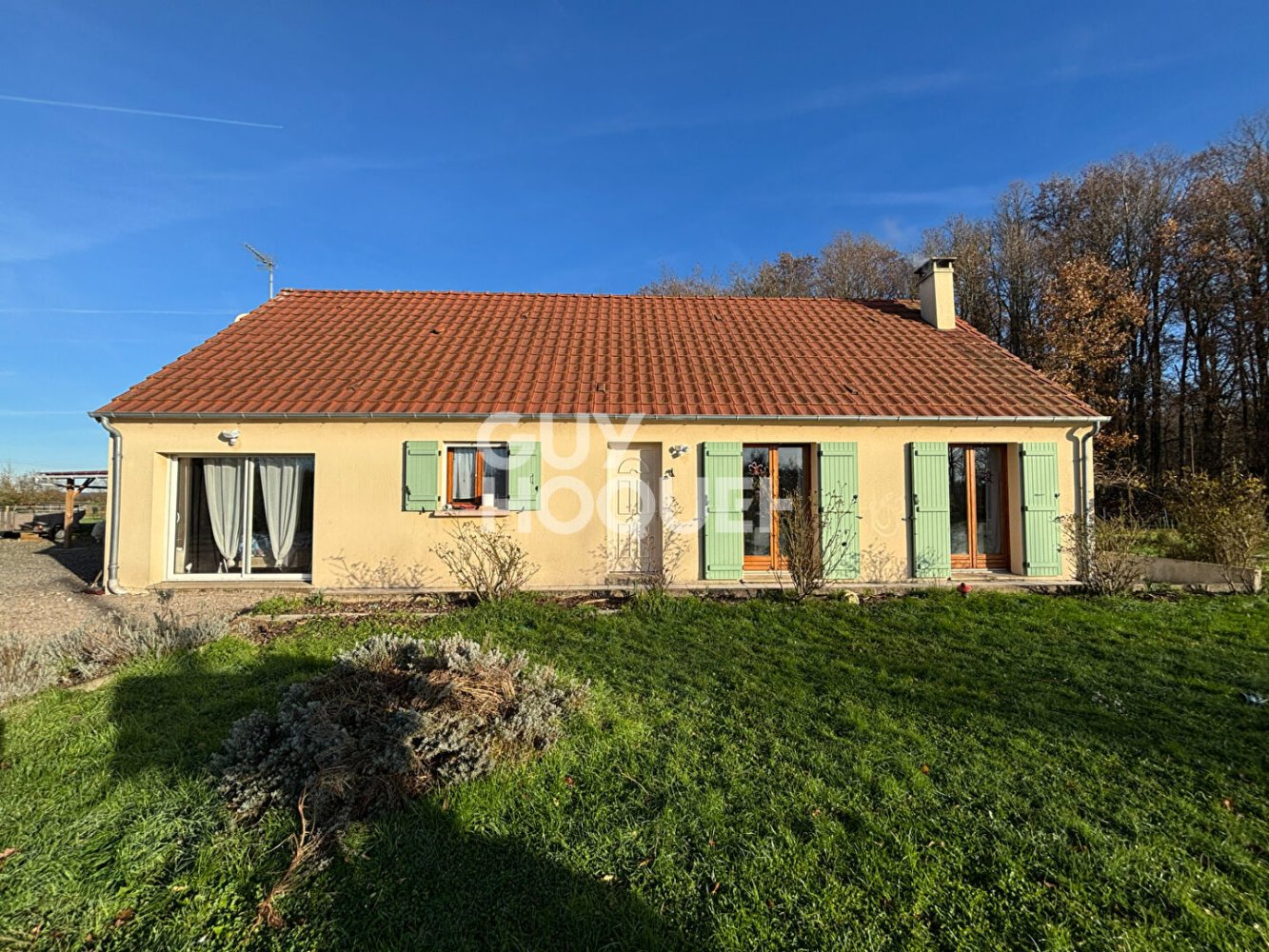 Casa de 3 dormitorios en Jaudrais, France No. 55549