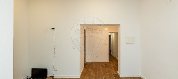 2 bedrooms House in Igrejinha, Portugal No. 21151 24