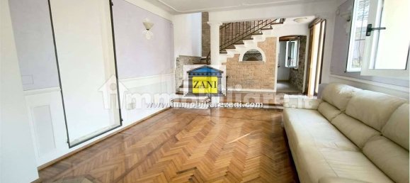 Villa de 4 dormitorios en Salsomaggiore Terme, Italy No. 260243 12