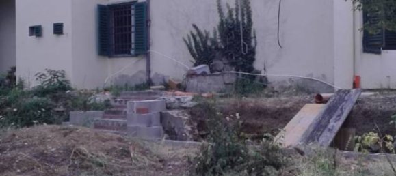 4 bedrooms House in Florence, Italy No. 48609 8