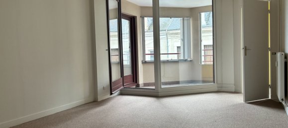 1 bedroom Apartment in Chateauroux, France No. 88728 3