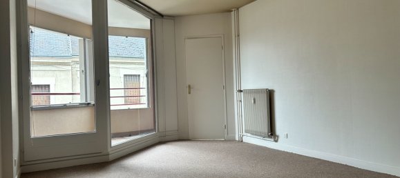 1 bedroom Apartment in Chateauroux, France No. 88728 4
