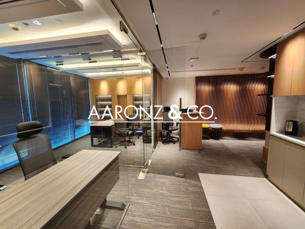 61m² Office in Business Bay, UAE No. 114287