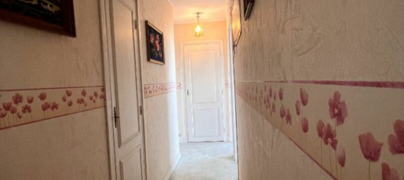 Apartamento de 3 dormitorios en Calais, France No. 52965 4