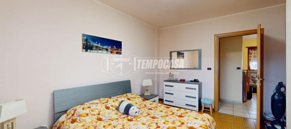 3 rooms Apartment in Vinovo, Italy No. 35978 9
