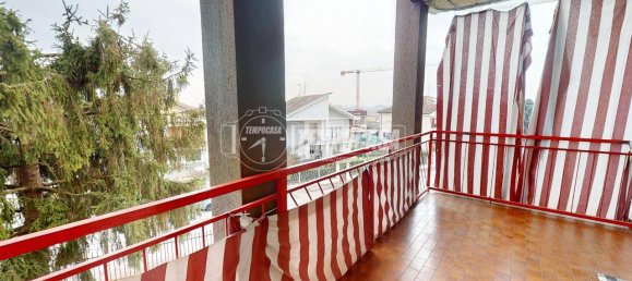 3 rooms Apartment in Vinovo, Italy No. 35978 18