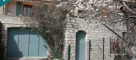 4 Schlafzimmer Haus in Mollans-sur-Ouveze, France, Nr. 204769 3