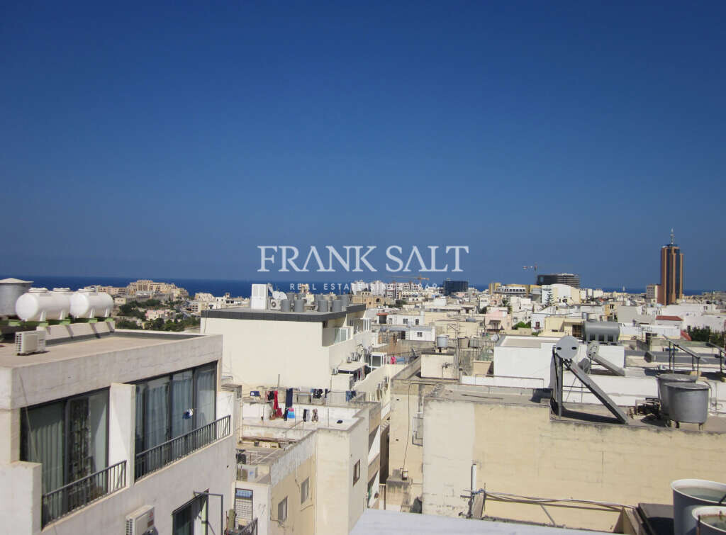 2 bedrooms Penthouse in Swieqi, Malta No. 6631
