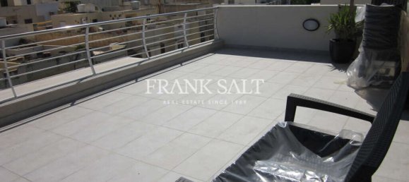 2 bedrooms Penthouse in Swieqi, Malta No. 6631 2