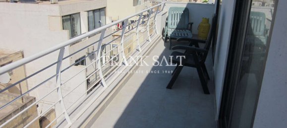 2 bedrooms Penthouse in Swieqi, Malta No. 6631 3