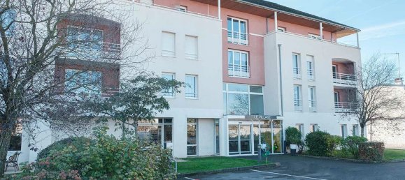 1 chambre Appartement à Vierzon, France No. 236016 4