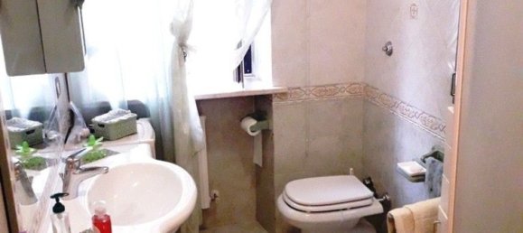 5 rooms Apartment in Chieti, Italy No. 80115 14