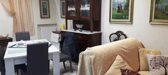 5 rooms Apartment in Chieti, Italy No. 80115 3