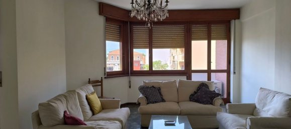 5 Schlafzimmer Wohnung in Pisa, Italy, Nr. 326010 2