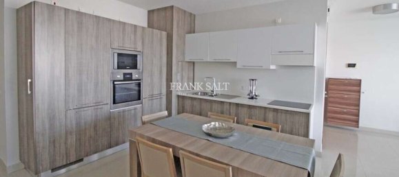2 bedrooms Penthouse in Sliema, Malta No. 3644 9