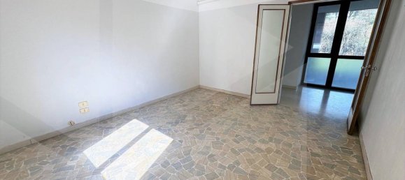 2 rooms Apartment in Bologna, Italy No. 21424 5