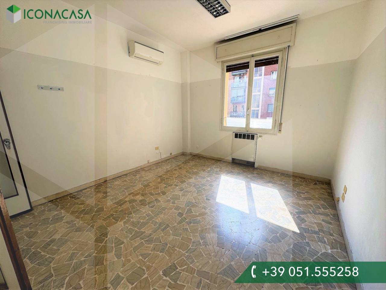 2 rooms Apartment in Bologna, Italy No. 21424