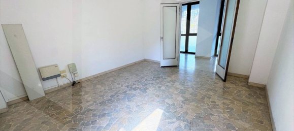 2 rooms Apartment in Bologna, Italy No. 21424 6