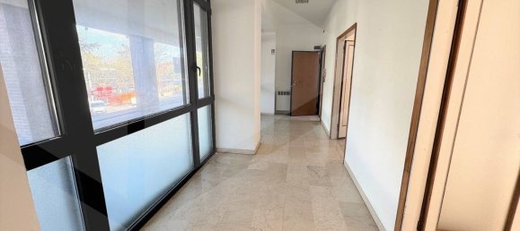 2 rooms Apartment in Bologna, Italy No. 21424 14