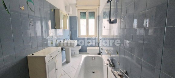 2 bedrooms Apartment in Pescara, Italy No. 155891 8