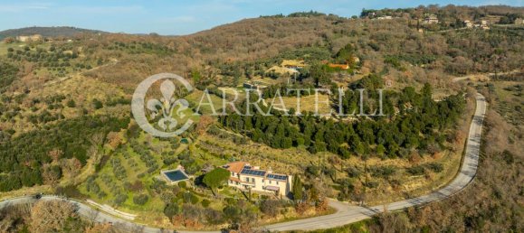 12 rooms Villa in Passignano sul Trasimeno, Italy No. 7343 48