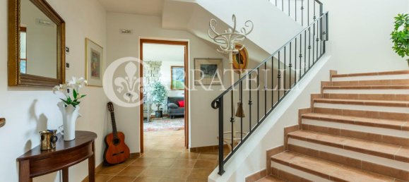 12 rooms Villa in Passignano sul Trasimeno, Italy No. 7343 35