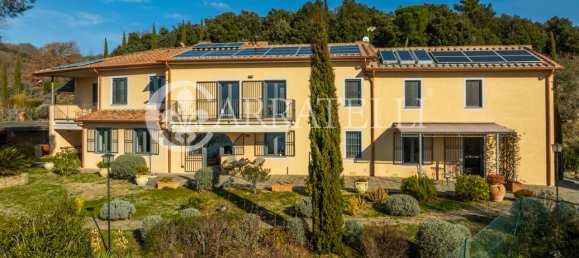12 rooms Villa in Passignano sul Trasimeno, Italy No. 7343 16