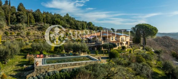 12 rooms Villa in Passignano sul Trasimeno, Italy No. 7343 3