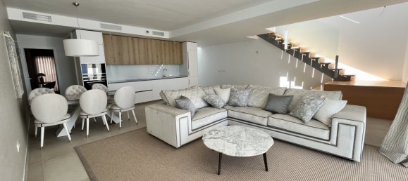 4 bedrooms Penthouse in Benalmadena, Spain No. 5391 2