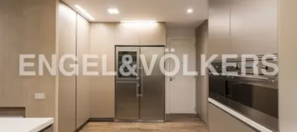 4 bedrooms Apartment in Valencia, Spain No. 174213 16