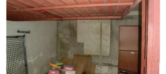 مرآب في Viterbo, Italy 20متر مربع رقم 316473 2