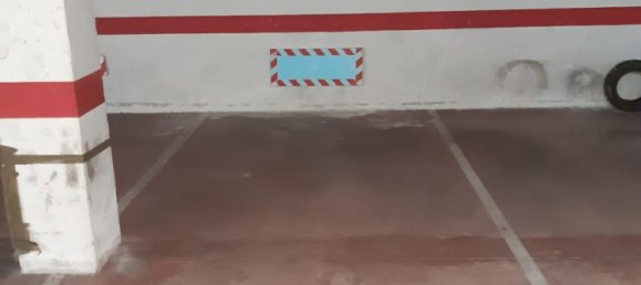  Garage in Salamanca, Spain No. 77980 2