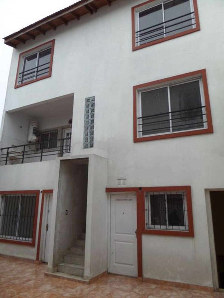 2 bedrooms Apartment in General San Martin, Argentina No. 6152