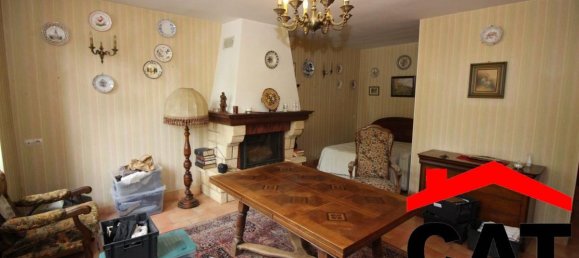 3 bedrooms House in Saint-Mammes, France No. 185341 7