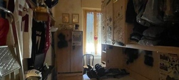 Квартира с 5 комнатами в Ареццо, Италия № 44458 13