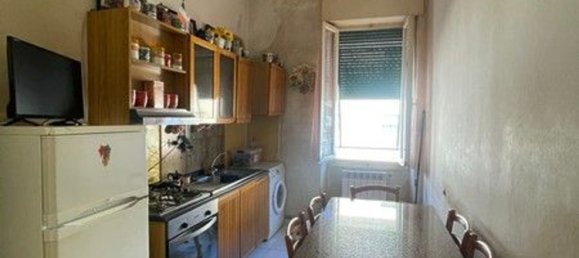 Квартира с 5 комнатами в Ареццо, Италия № 44458 5