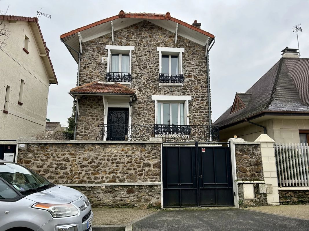 Villa T3 em Romainville, France N.º 164387