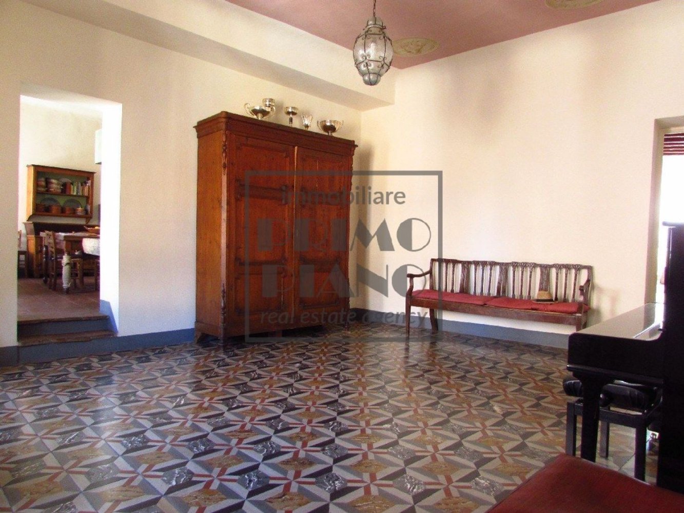 Apartamento de 7 habitaciónes en Lucca, Italy No. 79105