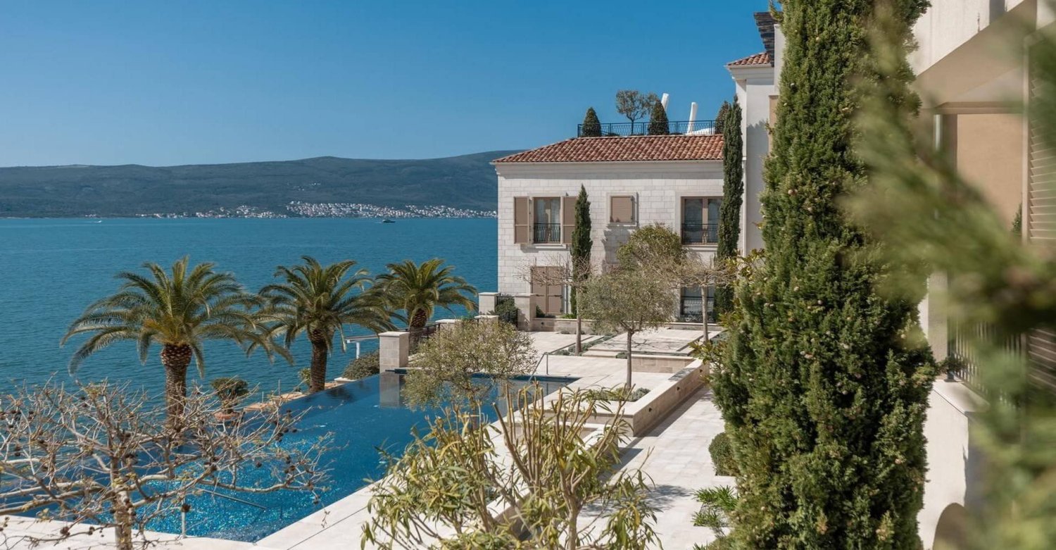 1 bedroom Apartment in Tivat, Montenegro No. 203