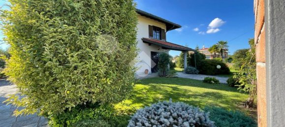 3 غرف نوم فيلا في Oleggio, Italy رقم 356656 2