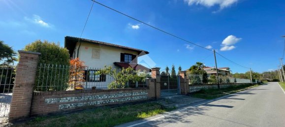 3 غرف نوم فيلا في Oleggio, Italy رقم 356656 34