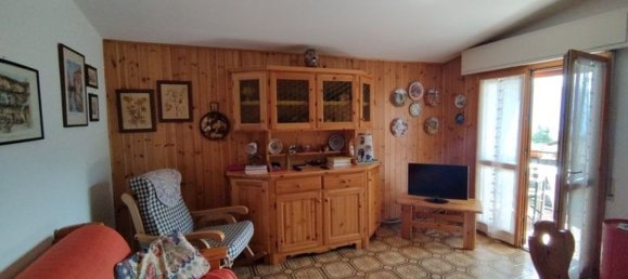 4 rooms Penthouse in Borno, Italy No. 258768 3